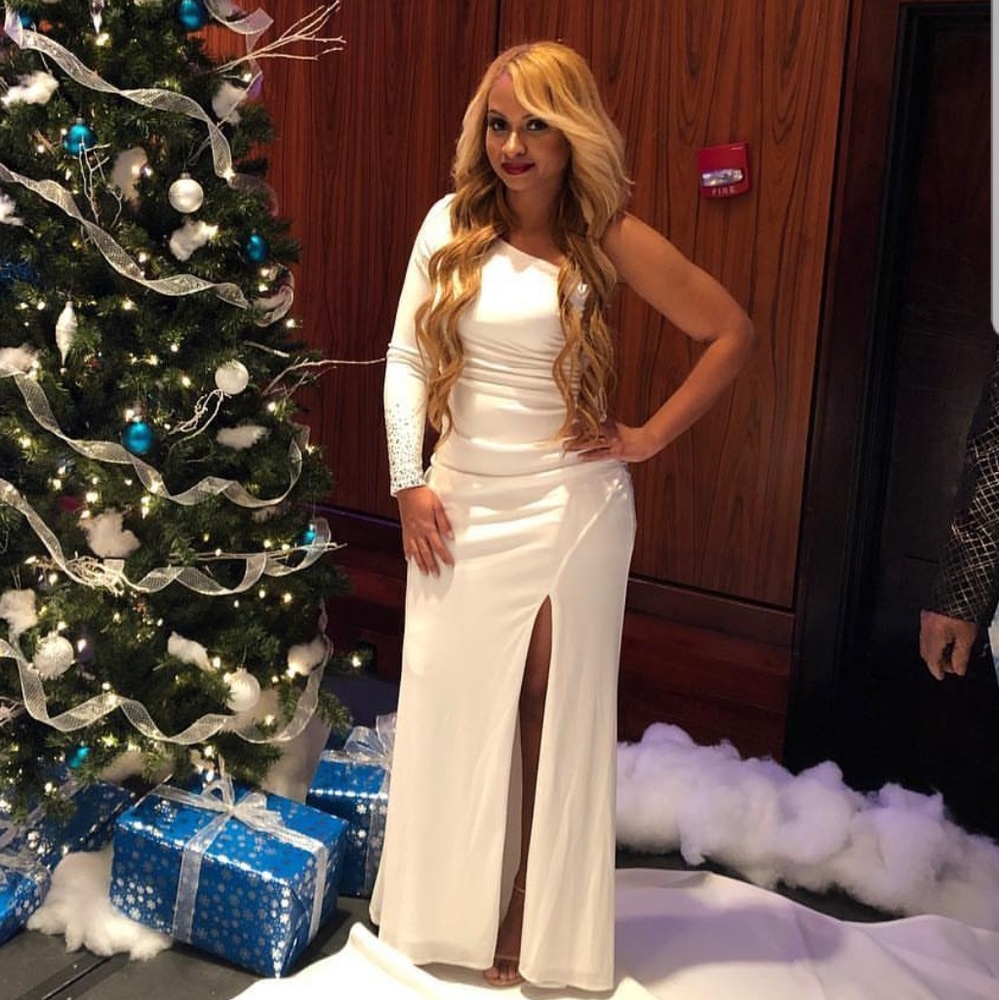 One shoulder dress